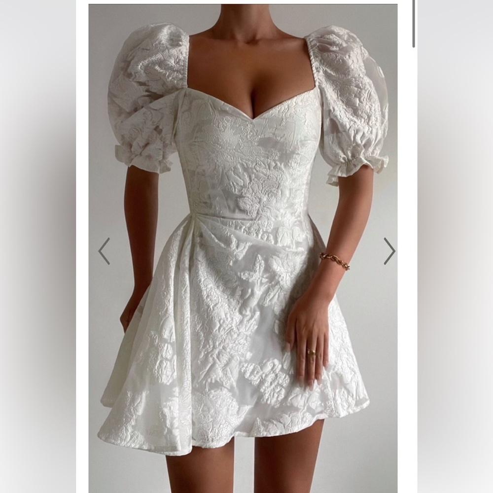 white lace dress US size 6!